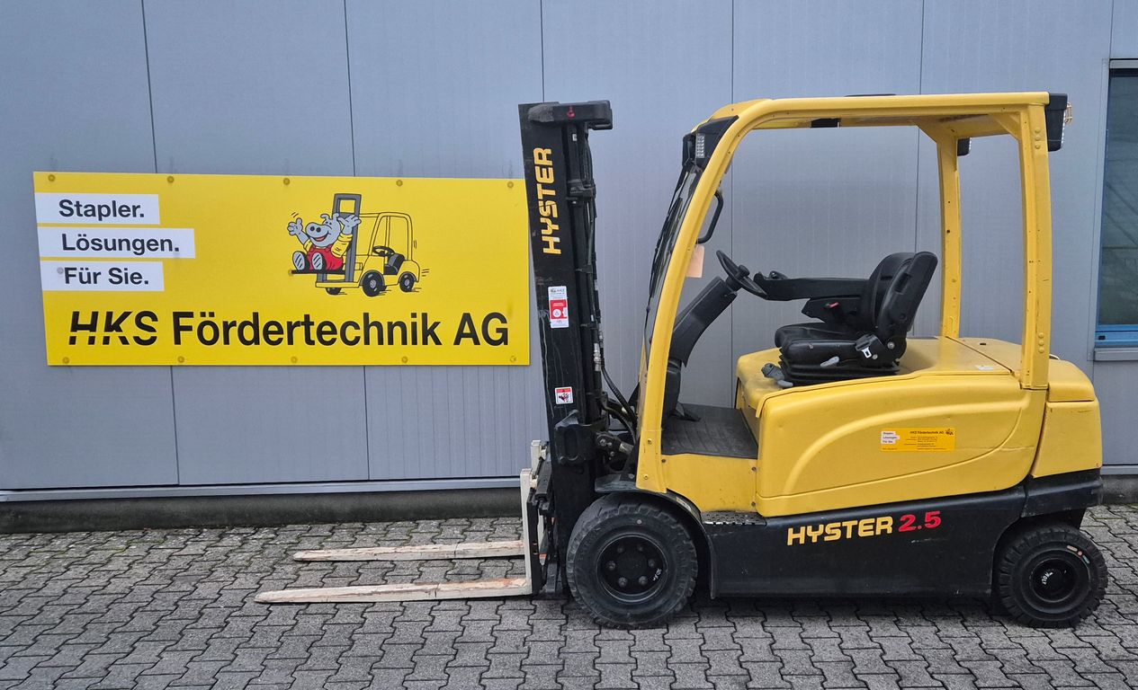 Stapler-Occasion: Hyster Frontstapler J2.5XN gebraucht Hyster J2.5XN °°° 4-Rad Elektrostapler