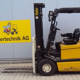 Stapler-Occasion: Yale Frontstapler ERP30ALF gebraucht Yale ERP30ALF °°° 4-Rad Elektrostapler