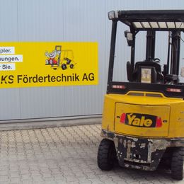 Stapler-Occasion: Yale Frontstapler ERP30ALF gebraucht Yale ERP30ALF °°° 4-Rad Elektrostapler