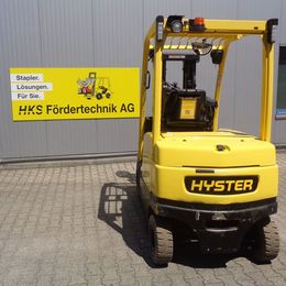 Stapler-Occasion: Hyster Frontstapler J3.0XN gebraucht Hyster J3.0XN °°° 4-Rad Elektrostapler