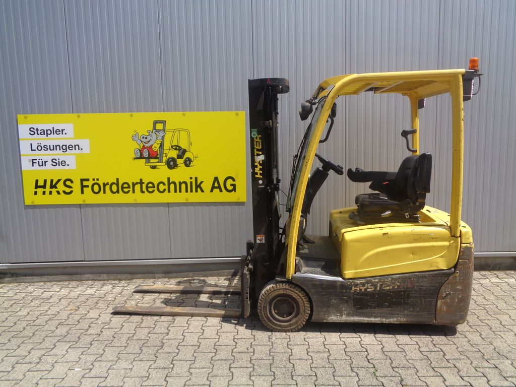 Stapler-Occasion: Hyster Frontstapler J1.6XNT gebraucht Hyster J1.6XNT °°° 3-Rad Elektrostapler