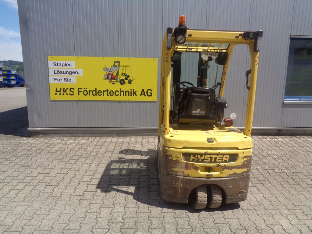 Stapler-Occasion: Hyster Frontstapler J1.6XNT gebraucht Hyster J1.6XNT °°° 3-Rad Elektrostapler