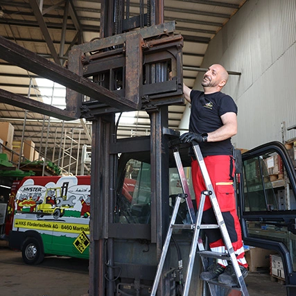 Wartung & Inspektion von CAT Gabelstaplern