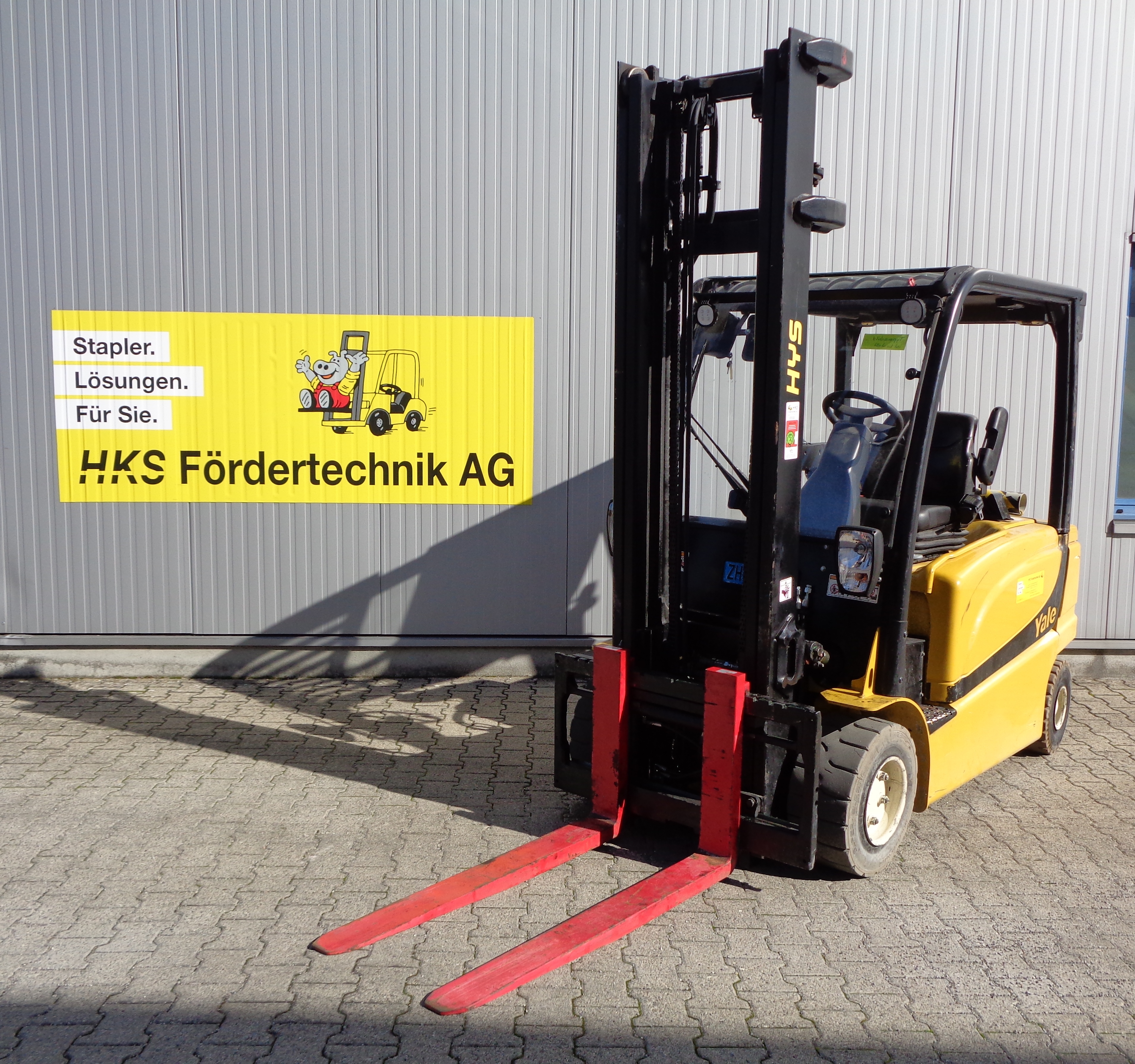 Stapler-Occasion: Yale Frontstapler ERP30VL gebraucht Yale ERP30VL °°° 4-Rad Elektrostapler