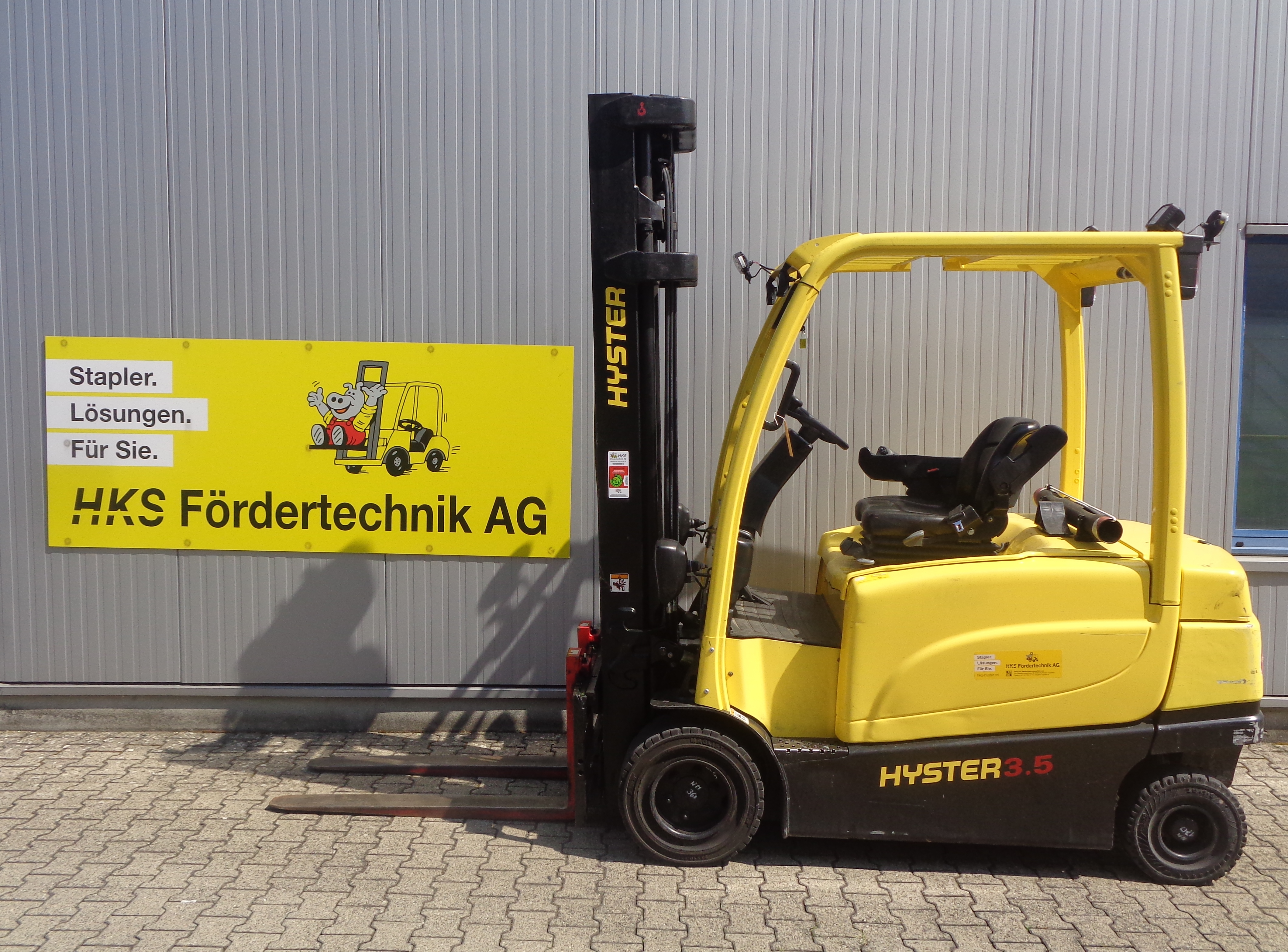 Stapler-Occasion: Hyster Frontstapler J3.5XN Advance gebraucht Hyster J3.5XN Advance °°° 4-Rad Elektrostapler