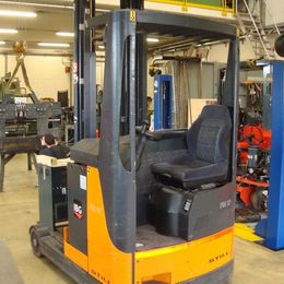 Stapler-Occasion: Still Schubmaststapler FM17 gebraucht Still FM17 °°° Schubmaststapler