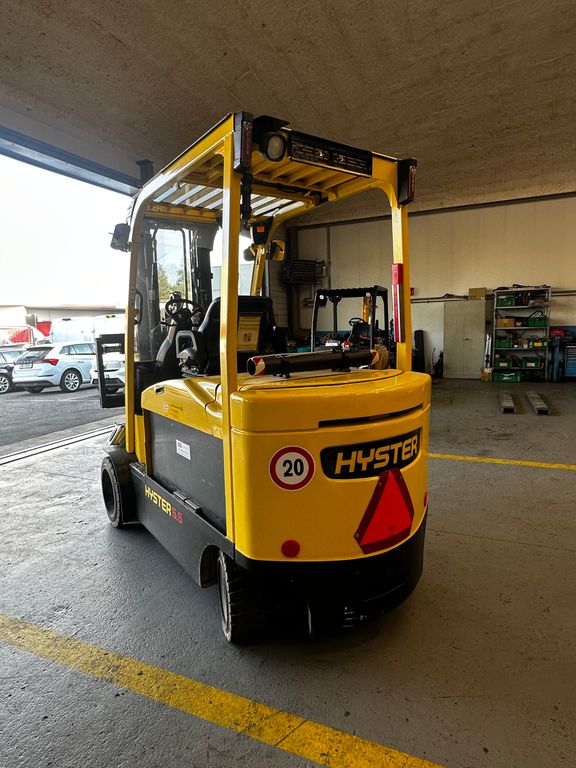 Stapler-Occasion: Hyster Frontstapler E5.5XN gebraucht Hyster E5.5XN °°° 4-Rad Elektrostapler