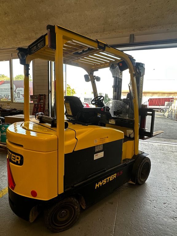Stapler-Occasion: Hyster Frontstapler E5.5XN gebraucht Hyster E5.5XN °°° 4-Rad Elektrostapler