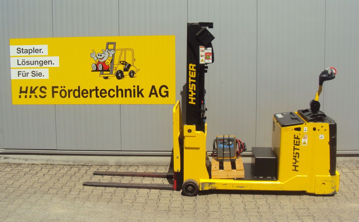 Stapler-Occasion: Hyster Gabelhochhubwagen S1.5C gebraucht Hyster S1.5C °°° Hochhubwagen