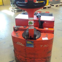 Stapler-Occasion: Linde Gabelhubwagen T30 gebraucht Linde T30 °°° Niederhubwagen