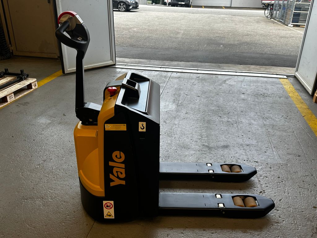 Stapler-Occasion: Yale Gabelhubwagen MP18, Gabeln 800 mm gebraucht Yale MP18, Gabeln 800 mm °°° Niederhubwagen