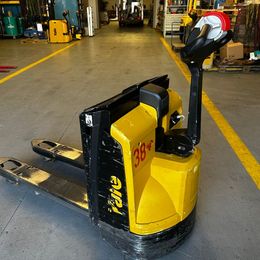 Stapler-Occasion: Yale Gabelhubwagen MP16 gebraucht Yale MP16 °°° Niederhubwagen