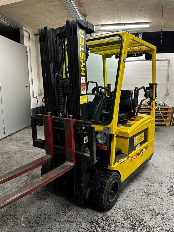 Stapler-Occasion: Hyster Frontstapler J2.00XMT ACX gebraucht Hyster J2.00XMT ACX °°° 3-Rad Elektrostapler