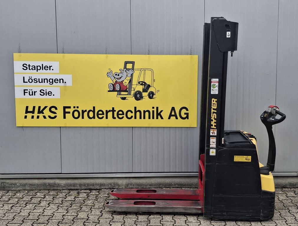 Stapler-Occasion: Hyster Gabelhochhubwagen S2.0AC gebraucht Hyster S2.0AC °°° Hochhubwagen