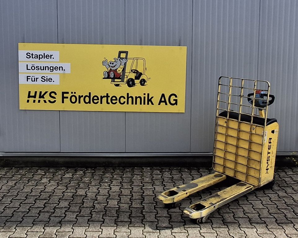 Stapler-Occasion: Hyster Gabelhubwagen P2.0L AC gebraucht Hyster P2.0L AC °°° Niederhubwagen