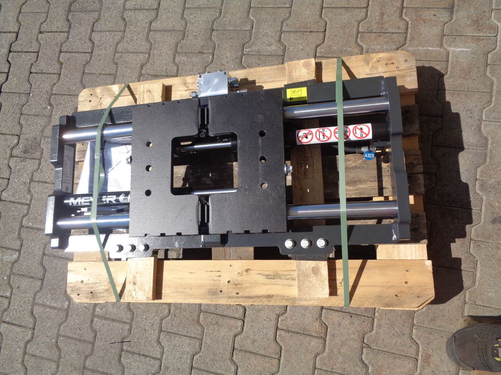 Meyer Zinkenverstellgerät mit Seitenschub 6-2504A-e gebraucht Zinkenverstellgerät mit Seitenschub Meyer