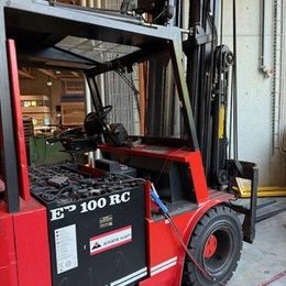 Mora EP100RC °°° 4-Rad Elektrostapler