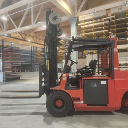 Mora EP100RC °°° 4-Rad Elektrostapler