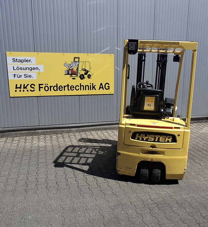 Stapler-Occasion: Hyster Frontstapler J1.60XMT gebraucht Hyster J1.60XMT °°° 3-Rad Elektrostapler