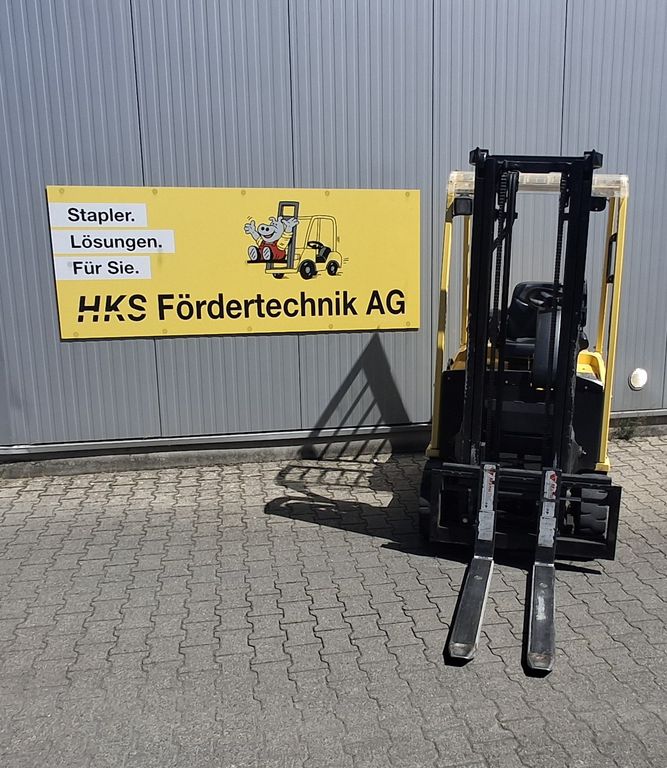 Stapler-Occasion: Hyster Frontstapler J1.60XMT gebraucht Hyster J1.60XMT °°° 3-Rad Elektrostapler