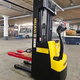 Stapler-Occasion: Hyster Gabelhochhubwagen S1.0 gebraucht Hyster S1.0 °°° Hochhubwagen