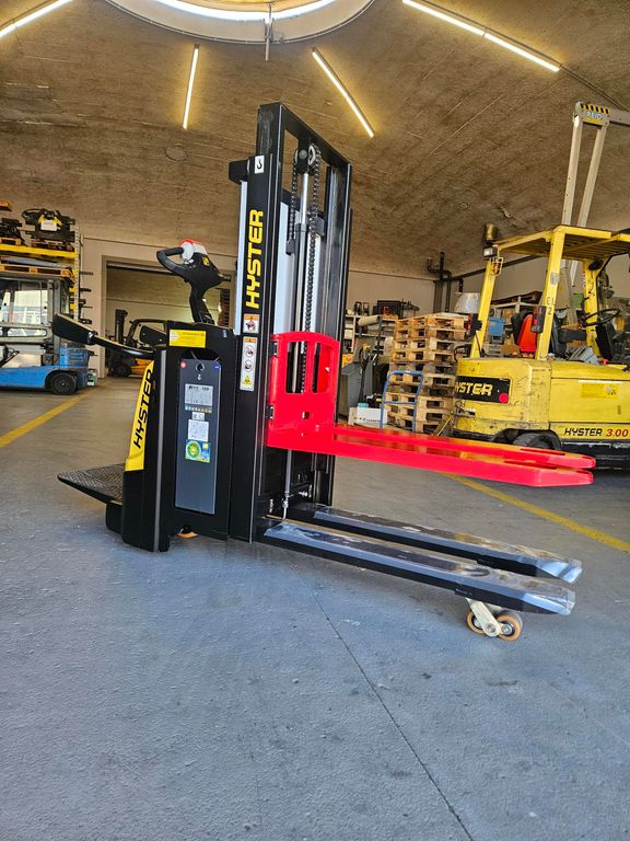 Stapler-Occasion: Hyster Gabelhochhubwagen S2.0SD gebraucht Hyster S2.0SD °°° Hochhubwagen