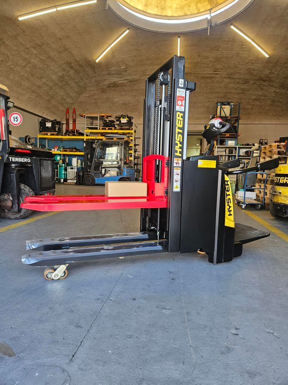 Stapler-Occasion: Hyster Gabelhochhubwagen S2.0SD gebraucht Hyster S2.0SD °°° Hochhubwagen