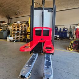 Stapler-Occasion: Hyster Gabelhochhubwagen S2.0SD gebraucht Hyster S2.0SD °°° Hochhubwagen
