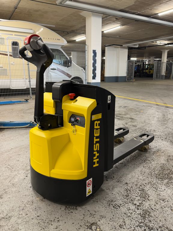 Stapler-Occasion: Hyster Gabelhubwagen P2.0 gebraucht Hyster P2.0 °°° Niederhubwagen