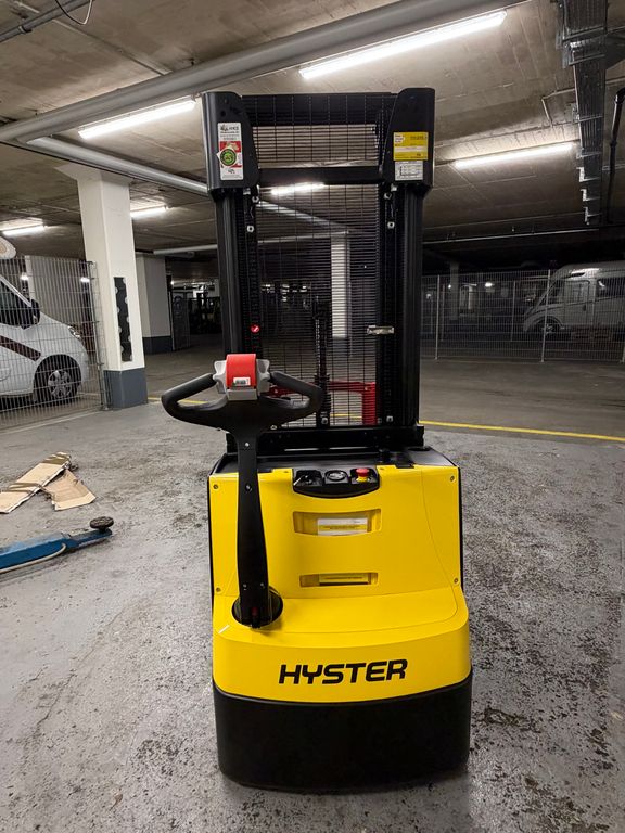 Stapler-Occasion: Hyster Gabelhochhubwagen S1.6 IL gebraucht Hyster S1.6 IL °°° Hochhubwagen